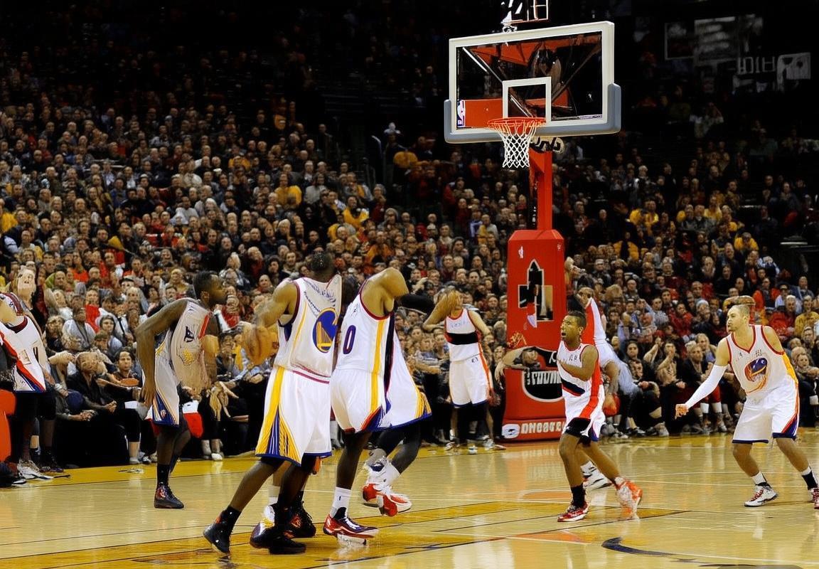 2009年NBA勇士对开拓者经典对决回顾(图3)